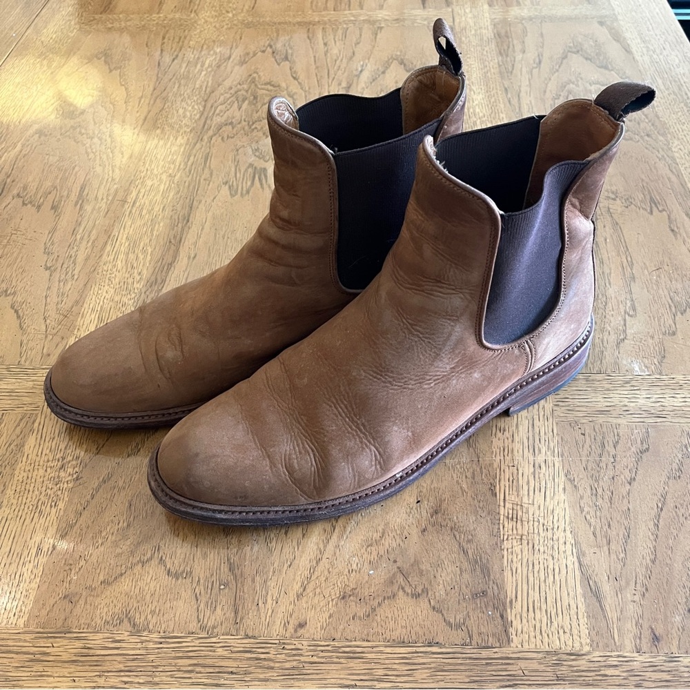 Frye Men’s Suede Chelsea Boots